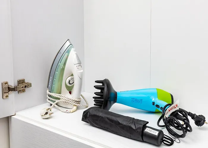 'little Little' House In The Town Center & Parking *