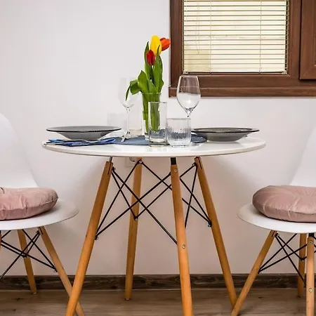 'little Little' House In The Town Center & Parking *