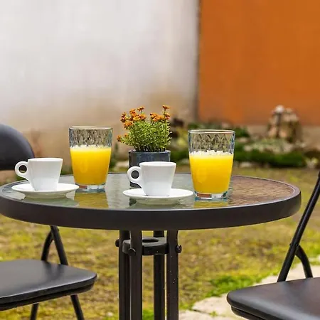 'little Little' House In The Town Center & Parking *