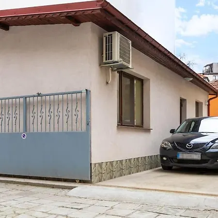 Апартаменты 'little Little' House In The Town Center & Parking *