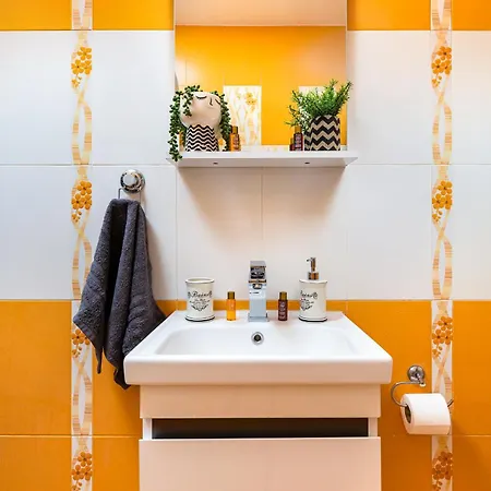 Apartamento 'little Little' House In The Town Center & Parking