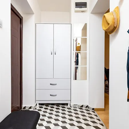 Апартаменты 'little Little' House In The Town Center & Parking *