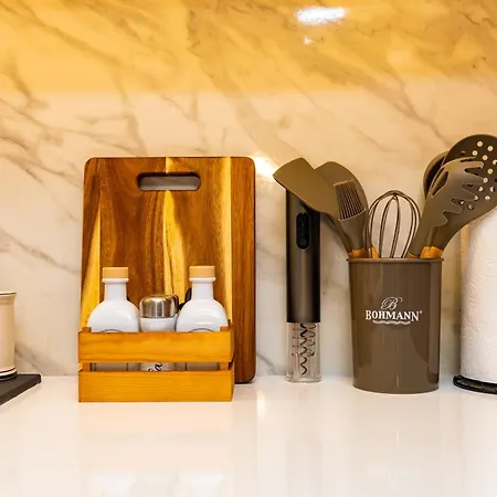 'little Little' House In The Town Center & Parking شقة بلوفديف