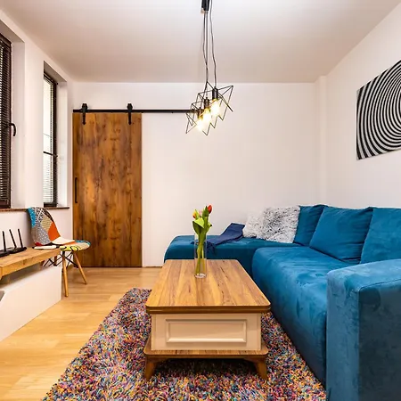 Апартаменты 'little Little' House In The Town Center & Parking *
