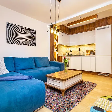 'little Little' House In The Town Center & Parking *