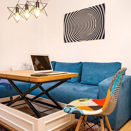 'little Little' House In The Town Center & Parking Apartamento *