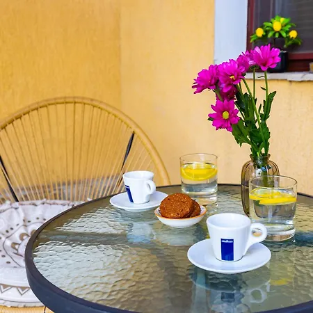 Апартаменты 'little Little' House In The Town Center & Parking *