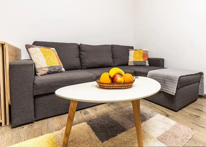 'little Little' House In The Town Center & Parking