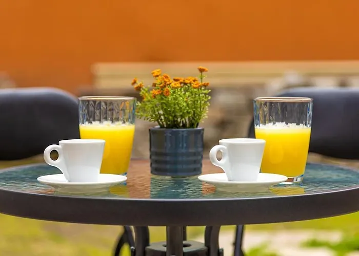 'little Little' House In The Town Center & Parking *